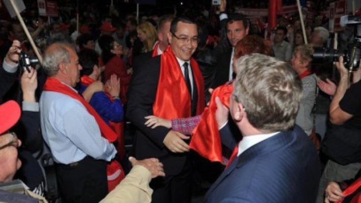 Ponta: Preţul energiei electrice şi al gazului ar putea scădea pentru industrie